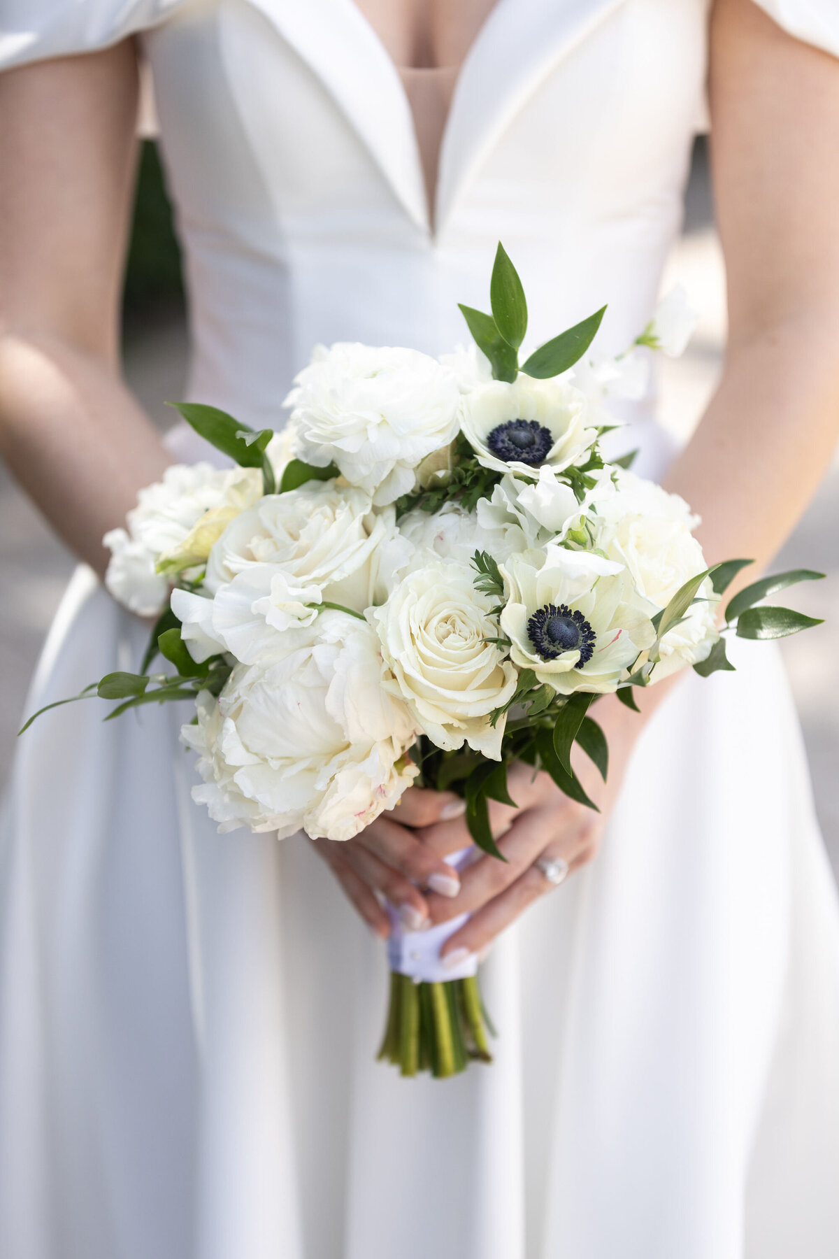 A close look at Hutchinson’s romantic wedding floral artistry