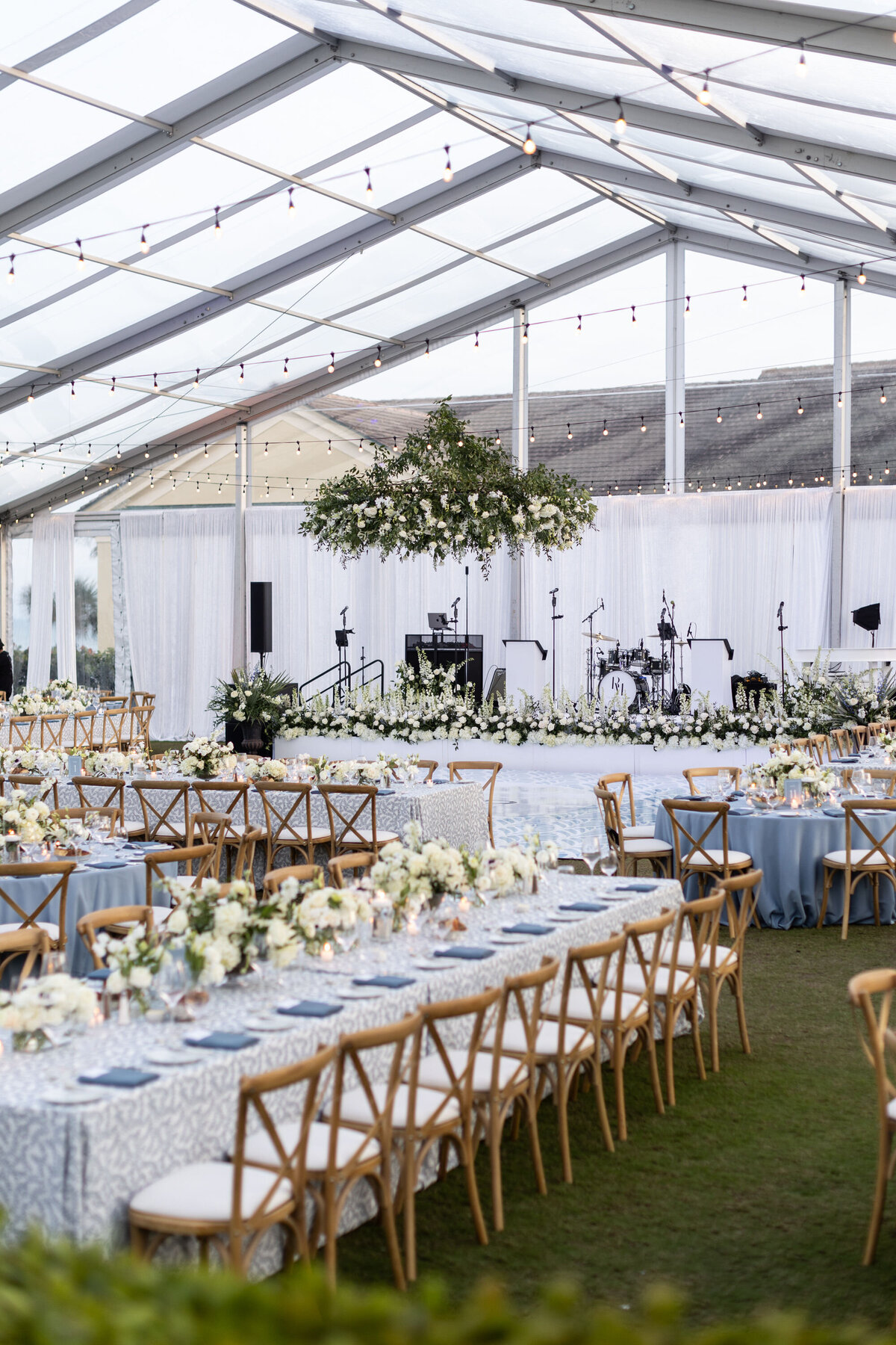Elegant wedding reception with lush floral arrangements at John’s Island Club
